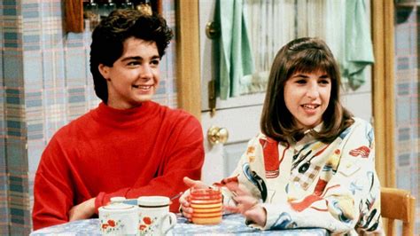 The Real Reason Why These Top '90s Sitcoms Were Cancelled!