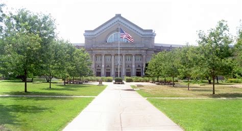 Looking Inside the Infamous Nicholas Senn High School