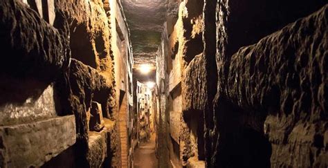 APPIAN WAY & CATACOMBS - Walks Inside Italy