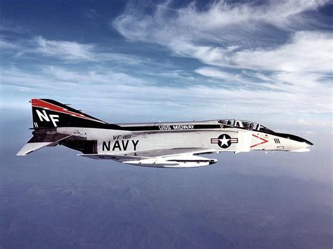 How a U.S. Navy F-4 Phantom II crew scored the 197th, and last, MiG ...