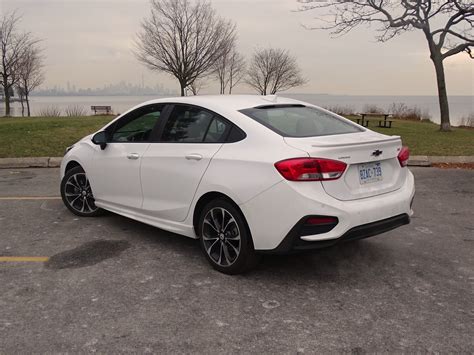 Review: 2019 Chevrolet Cruze – WHEELS.ca