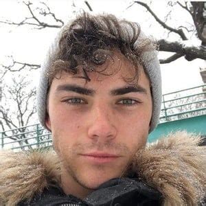 Spencer James - Age, Family, Bio | Famous Birthdays