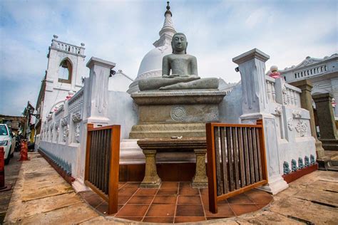 Beautiful Old Temples in Sri Lanka