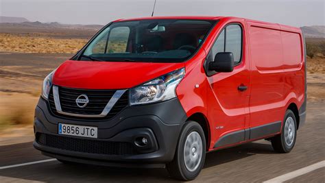 Nissan NV300 van review - pictures | Auto Express