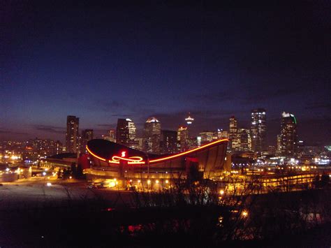 File:Calgary skyline.jpg - Wikimedia Commons