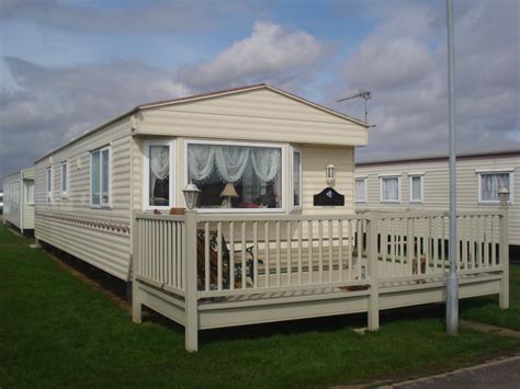 Caravan for hire at The Promenade in Ingoldmells. Skegness Caravans for ...