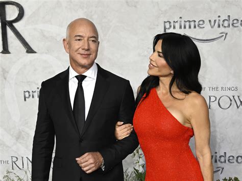 Look: Here's Who Jeff Bezos Could Partner With To Buy NFL Team - The Spun