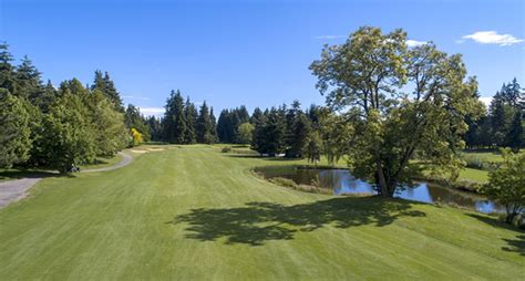 Lynnwood Golf Course - Pacific Coast Golf Guide