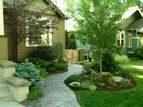 16 Really Amazing Landscape Ideas To Beautify Your Front Yard