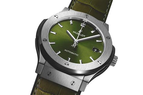 Hublot Classic Fusion Titanium Green | Watchdreamer