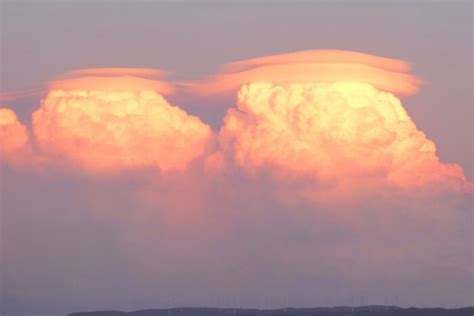 Pileus - Cloud Appreciation Society