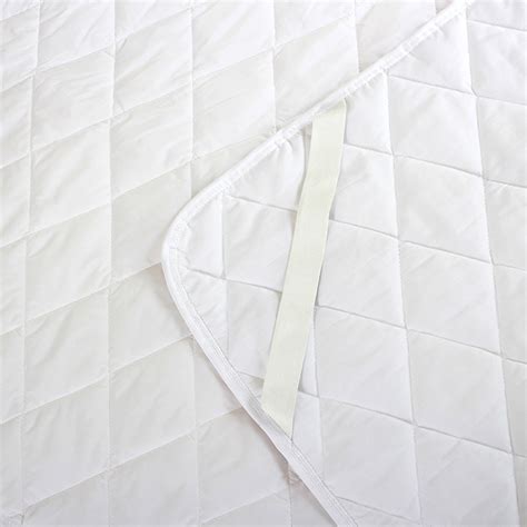 Quilted Mattress Protector | Mattress Cover at weisdinlinen.com