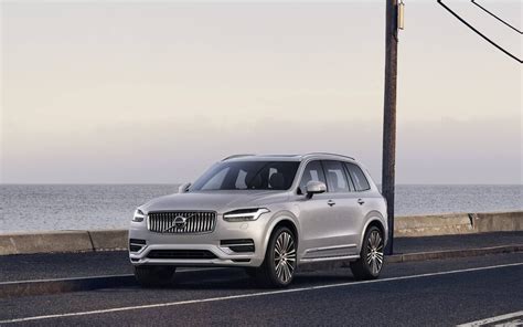 2023 Volvo XC90 Recharge Core T8 AWD Price & Specifications - The Car Guide