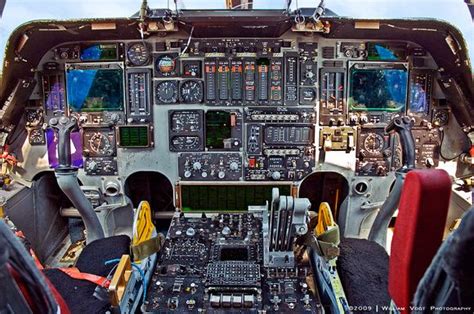 B2 bomber cockpit toilet - wikiaicircle