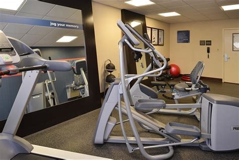 Hampton Inn Alpine Gym Pictures & Reviews - Tripadvisor