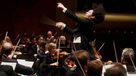 Why do orchestras need a conductor? - Classic FM