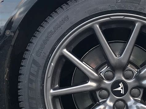 TESLA MODEL 3 LONG RANGE TIRE SIZE - Priezor.com