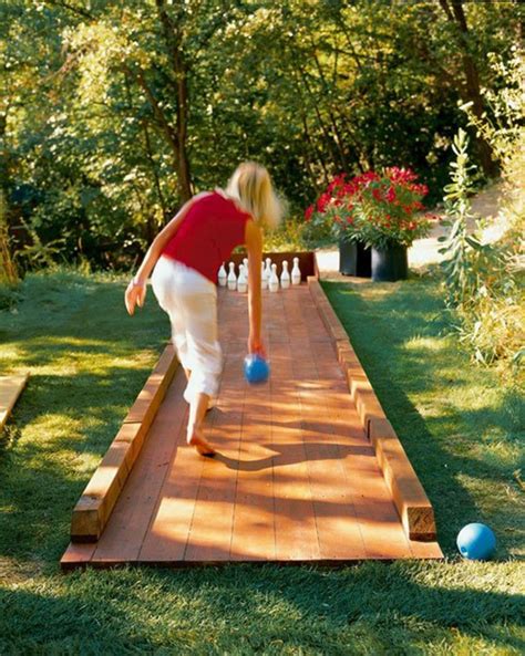 14 DIY Backyard Games to Turn Your Party Up