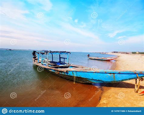 Sunset at Chilika Lake Puri Odisha India Stock Photo - Image of ...