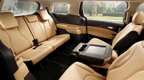 This New Kia Seats 11 People So, Go Ahead And Bring The Entire Family ...