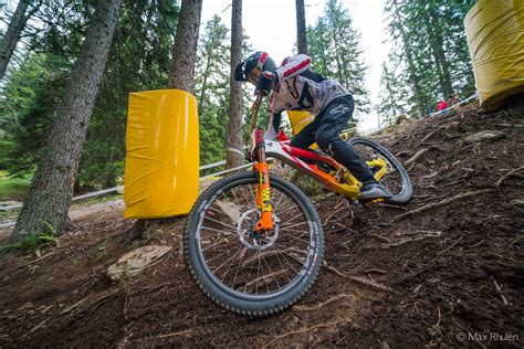 downhill racing photos Archives - The Loam Wolf