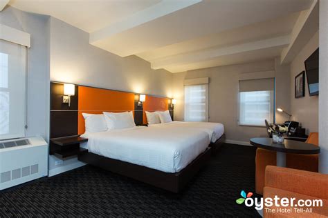 Hotel Edison Times Square Review: What To REALLY Expect If You Stay