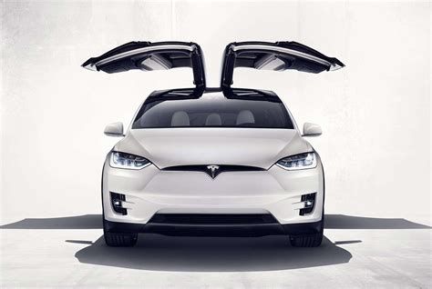 New Tesla Model X 2023 Plaid AWD Photos, Prices And Specs in UAE