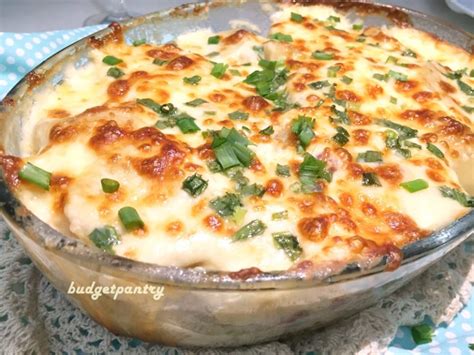 Cheesy bacon potato gratin