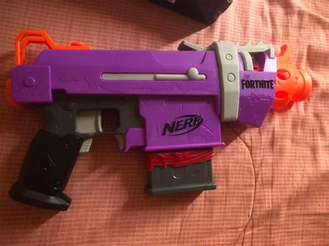 Nerf gun smg- e Fortnite on Carousell