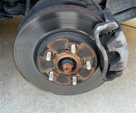 How to Replace Disc Brake Pads : 6 Steps - Instructables