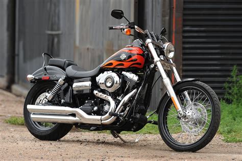 2010 Harley-Davidson Dyna Wide Glide Photo Gallery | Dyna wide glide ...