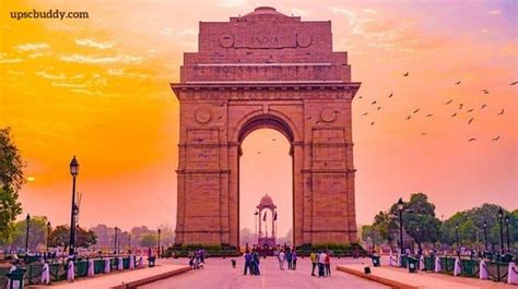 India Gate Essay for Students & Children in English