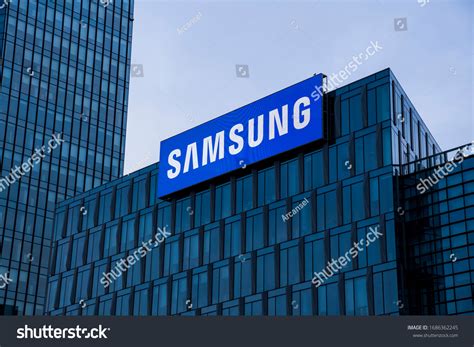 5,134 Samsung Sign Images, Stock Photos & Vectors | Shutterstock