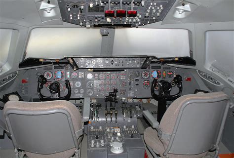 Finnair McDonnell Douglas DC-10-30 cockpit mockup HEL Muse… | Flickr