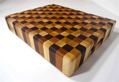 End Grain Cutting Board – Cherry, Maple, Walnut – Lakeland