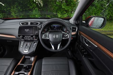 Honda CR-V Hybrid interior & comfort | DrivingElectric