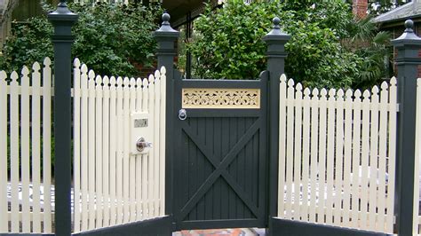 Picket Fence Styles Geelong | Belmont Fencing Products