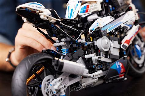 Look: This LEGO BMW motorcycle is a 1,920-piece engineering masterclass