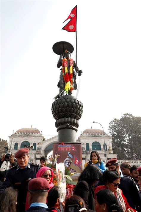 President Bhandari offers garland to Prithvi Narayan Shah’s statue