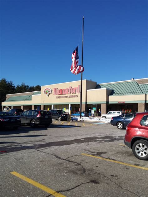 HANNAFORD FOOD AND DRUG - Updated November 2024 - 952 Central St ...