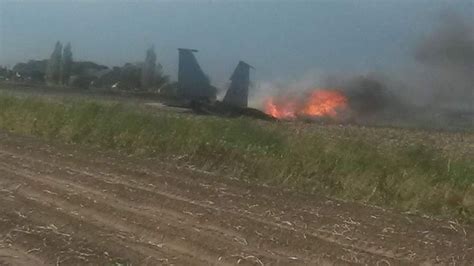 US Fighter Jet Crashes In Lincolnshire | UK News | Sky News