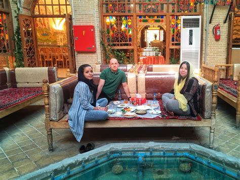 Uppersia Iran Travel blog: Traditional Restaurant in Iran