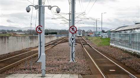 Tram approach Edinburgh Airport Tram... © Peter Moore :: Geograph ...