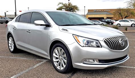 Lot - 2015 Buick Lacrosse 4Dr Sedan Premium **LOW MILES**