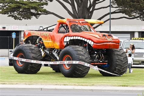 El Toro Loco Monster Truck by BrandonLee88 on DeviantArt