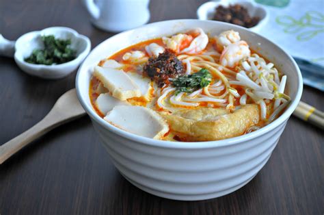 Singapore Laksa 新加坡叻沙 - Eat What Tonight