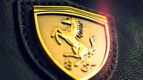 Gold Ferrari Logo Wallpaper - Iphone Xs Max Wallpaper Ferrari (#252701 ...