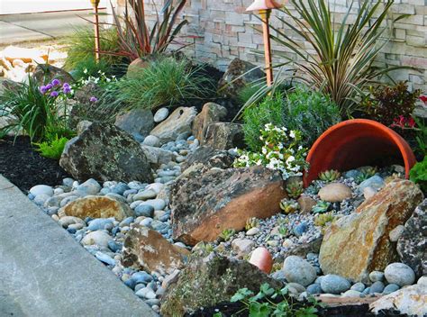 20 Most Creative And Inspiring Rock Garden Landscaping Ideas ...