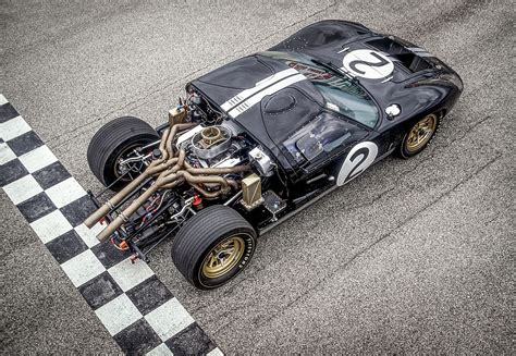 The Life and Times of the 1966 Le Mans-Winning Ford GT40 MK II | Ford ...