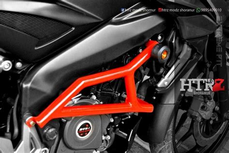 Bajaj Pulsar NS 200 With Dual Under Seat Exhaust